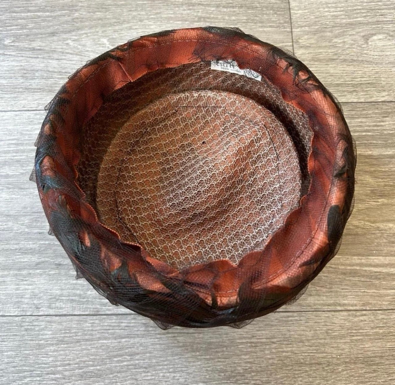 VTG 60's Iridescent Peacock Feathered
Pill Box Cocktail Hat Union Made One Size