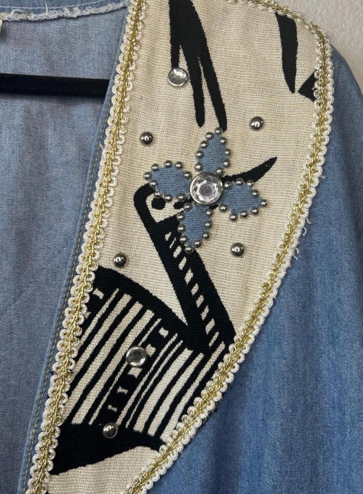 VTG 80's Denim Embellished Chore Coat
Mid-Length XL