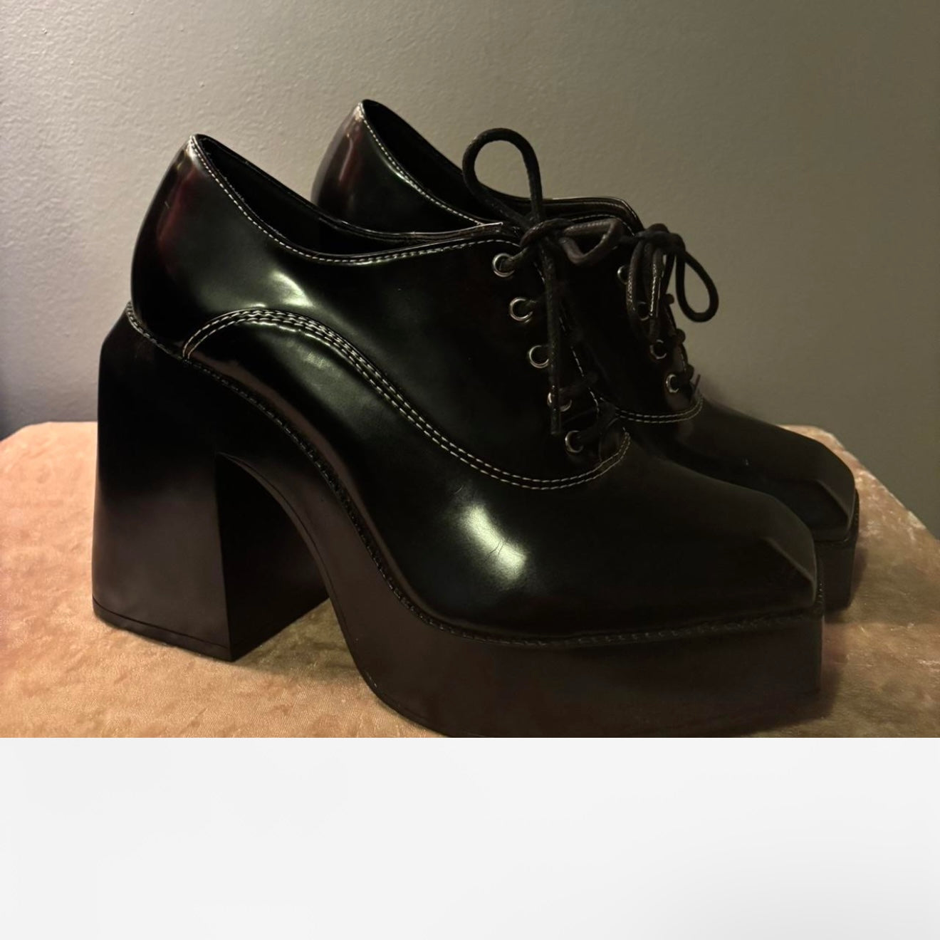 Gianni Bini black heels